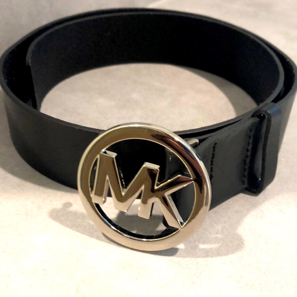 Brand new Michael khors  size small belt